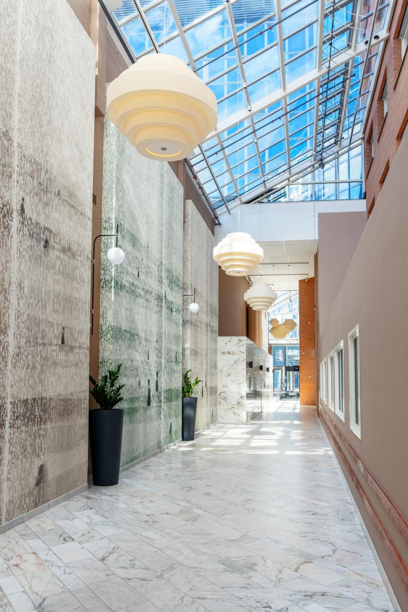 Voco Stockholm - Kista By Ihg Hotel Exterior photo