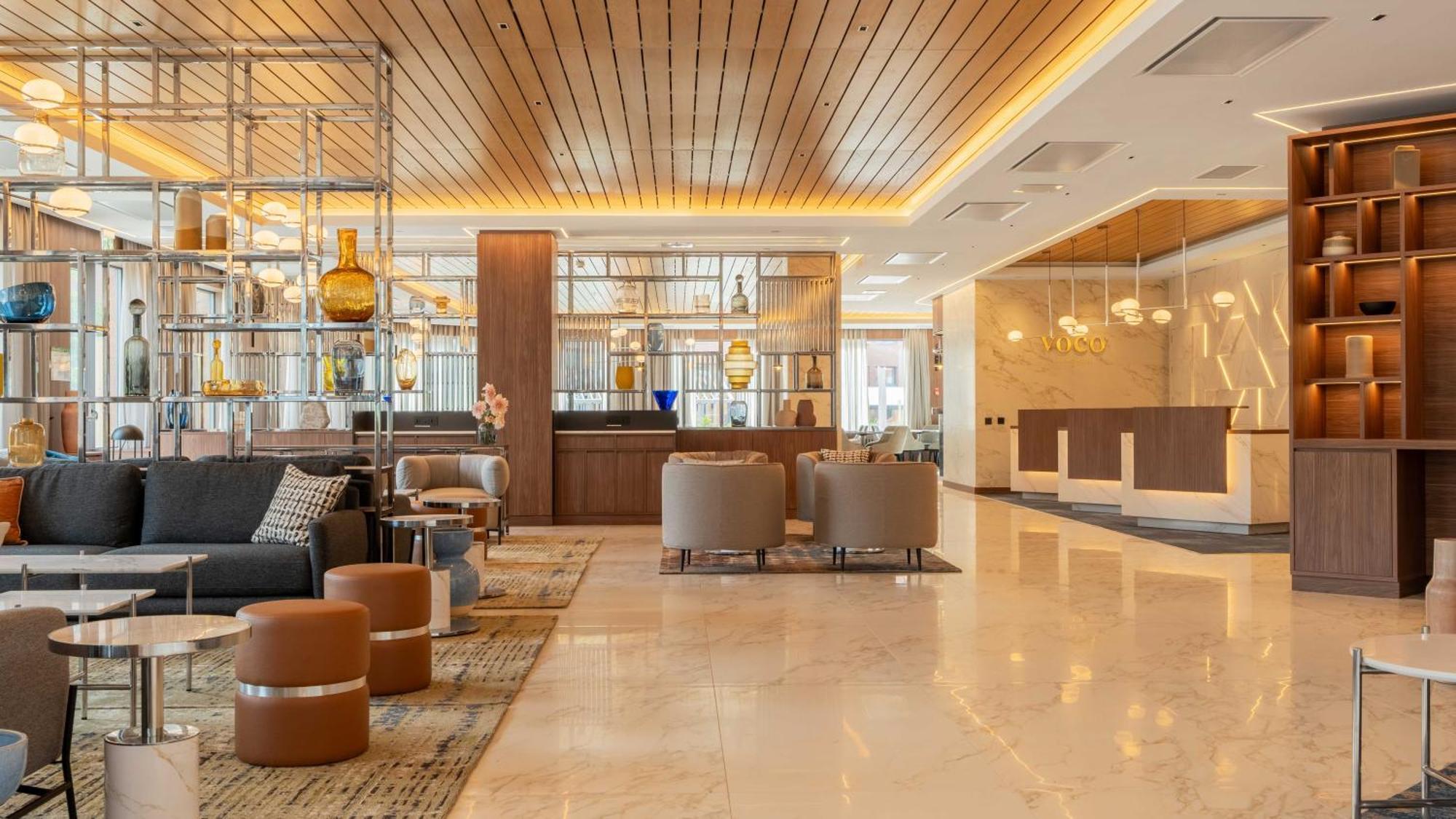 Voco Stockholm - Kista By Ihg Hotel Exterior photo